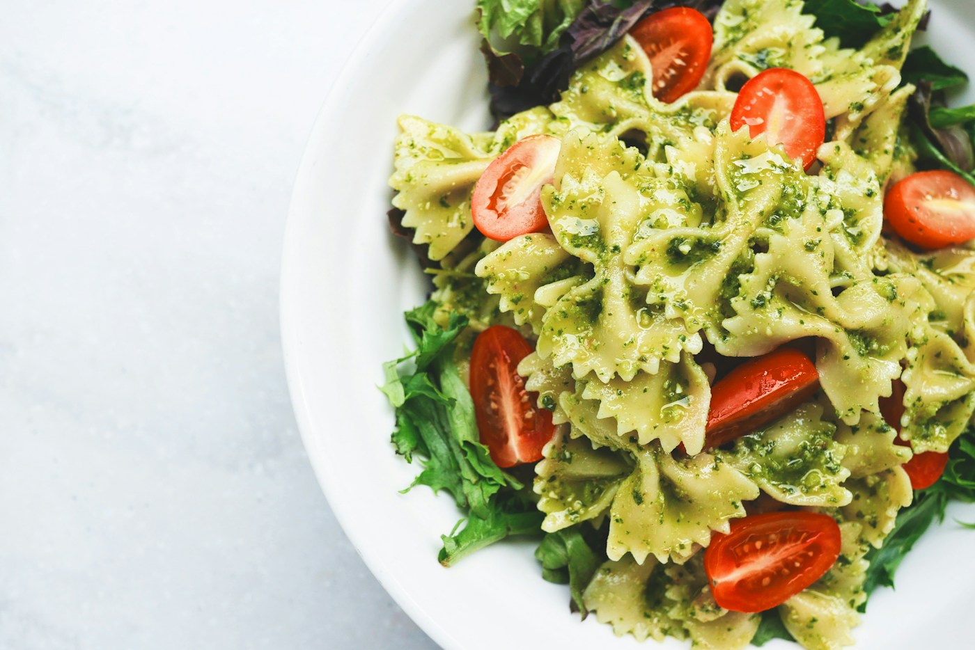 Pesto pasta with tomatoes